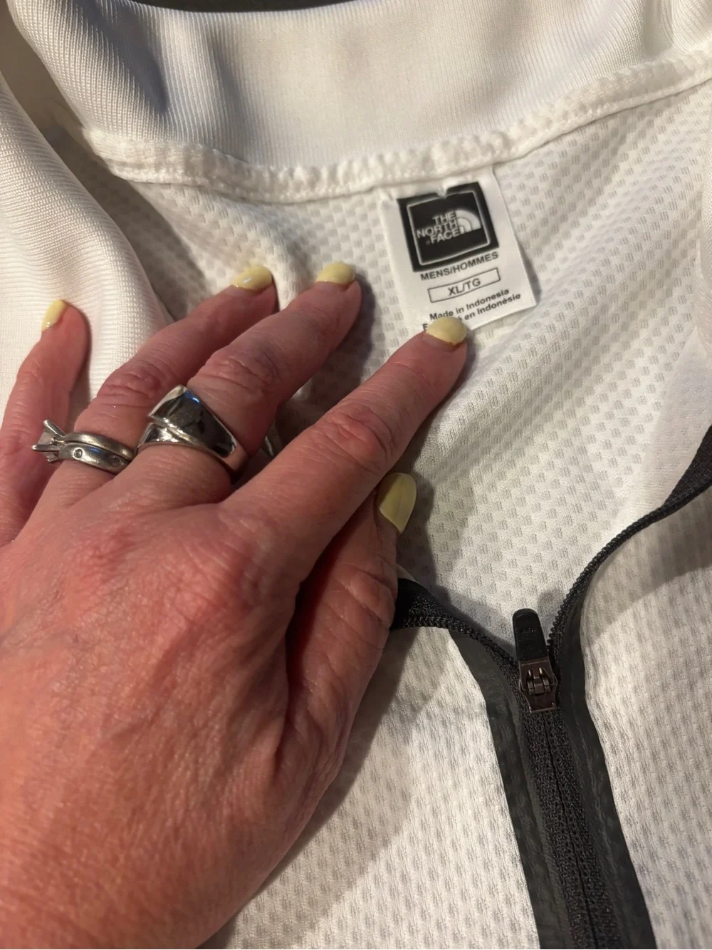 The North Face Men’s vapor weave White Half-Zip Performance Polo xl never worn